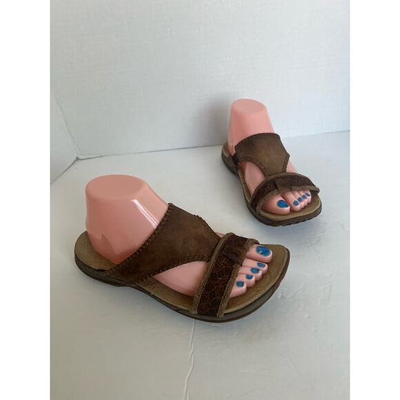Merrell Brown Qform Air Cushion Performance Sandals Strappy Slide Size 8 - Picture 2 of 10